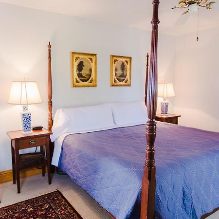 مانتيو Roanoke Island Inn الغرفة الصورة
