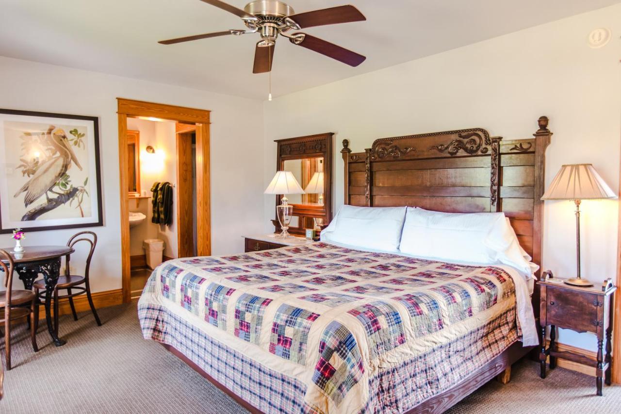 مانتيو Roanoke Island Inn الغرفة الصورة