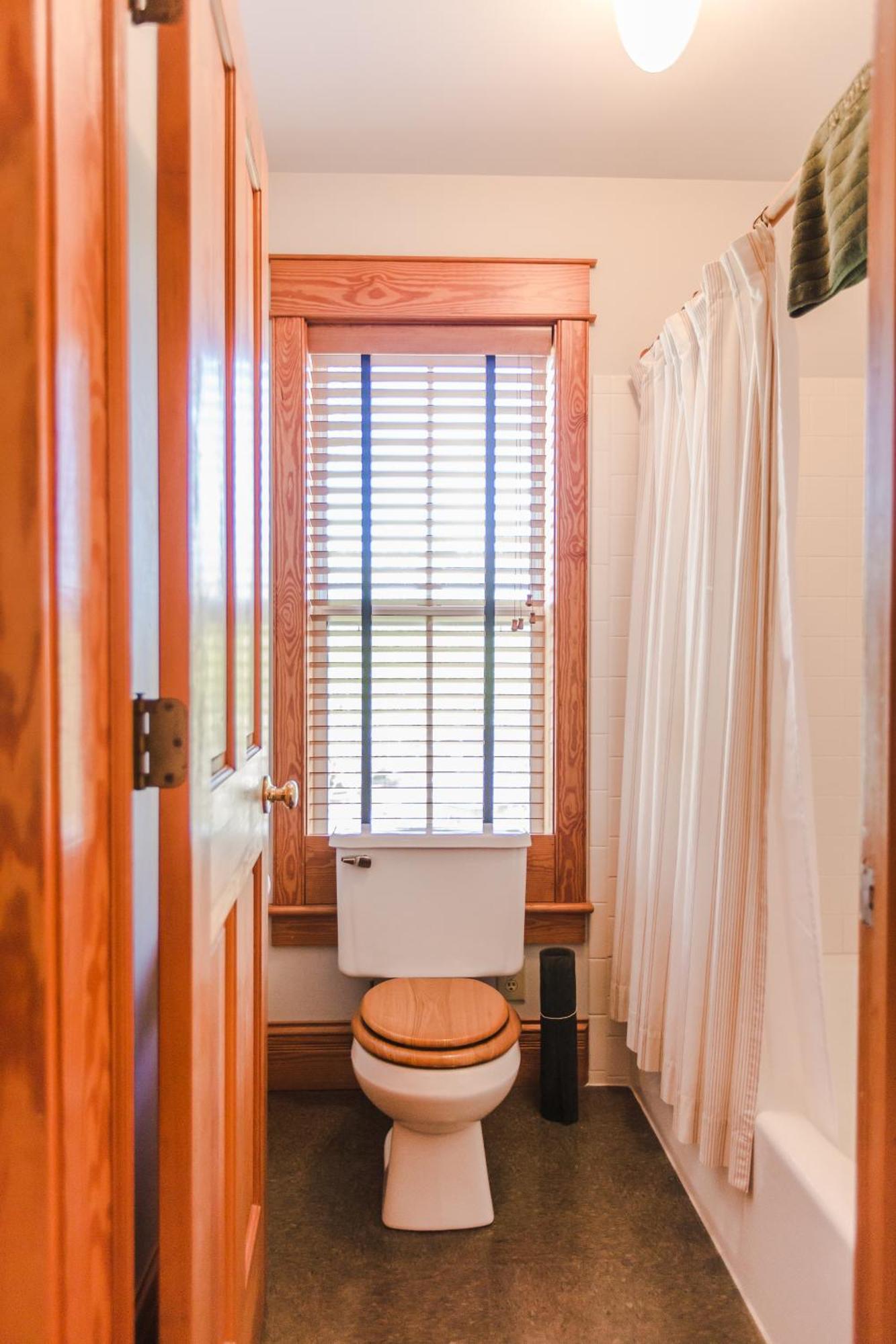 مانتيو Roanoke Island Inn الغرفة الصورة