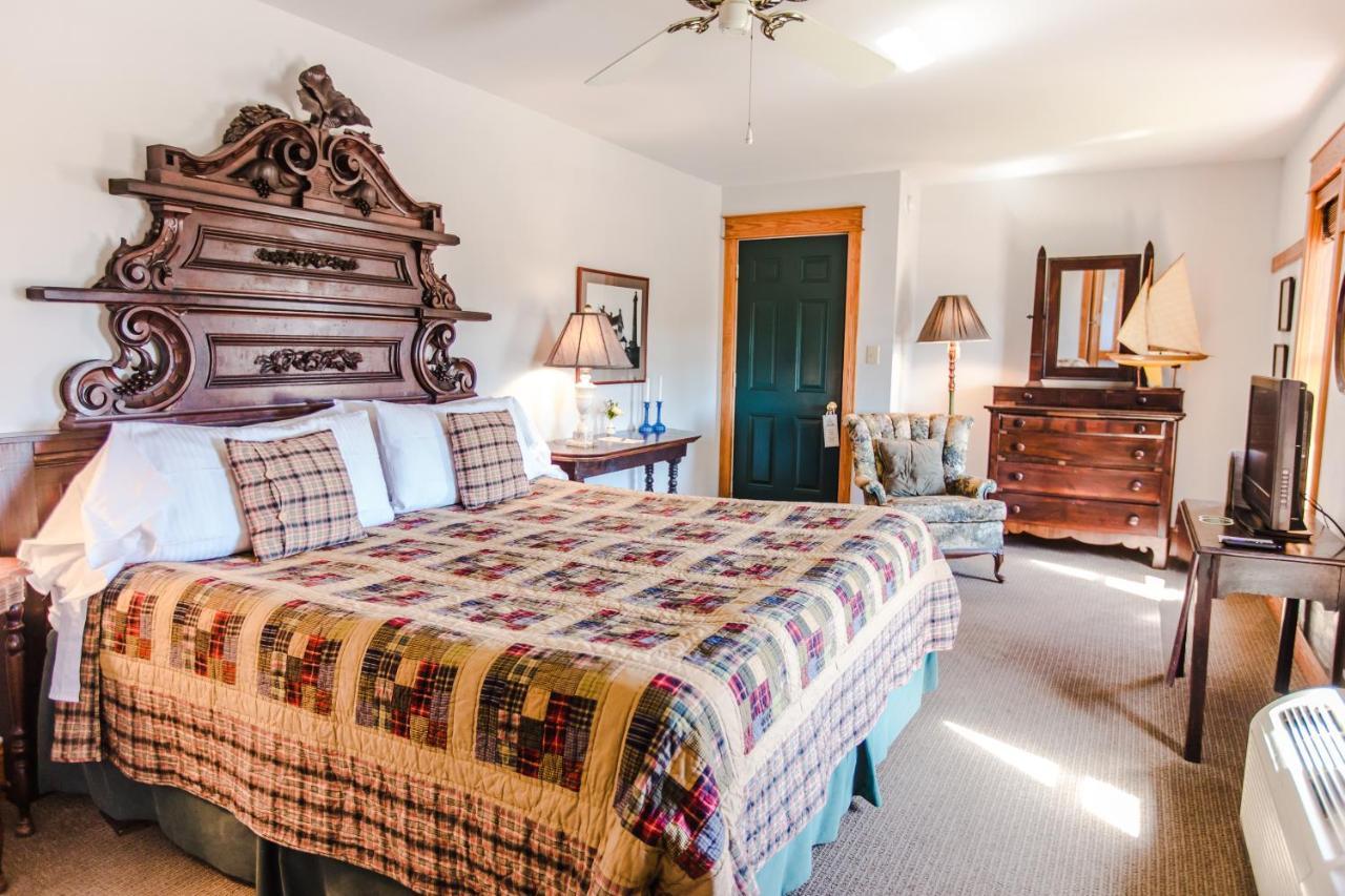 مانتيو Roanoke Island Inn الغرفة الصورة